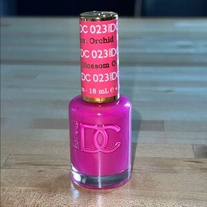 DND DC #023 Blossom Orchid Nail Lacquer